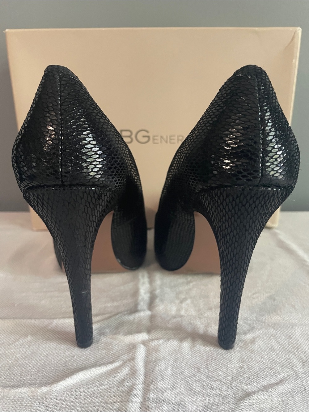 BCBG Black Textured Platform Stiletto Pumps - Picture 7 of 8